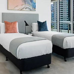 https://the-star-residences-gold-coast.queenslandhotels.net