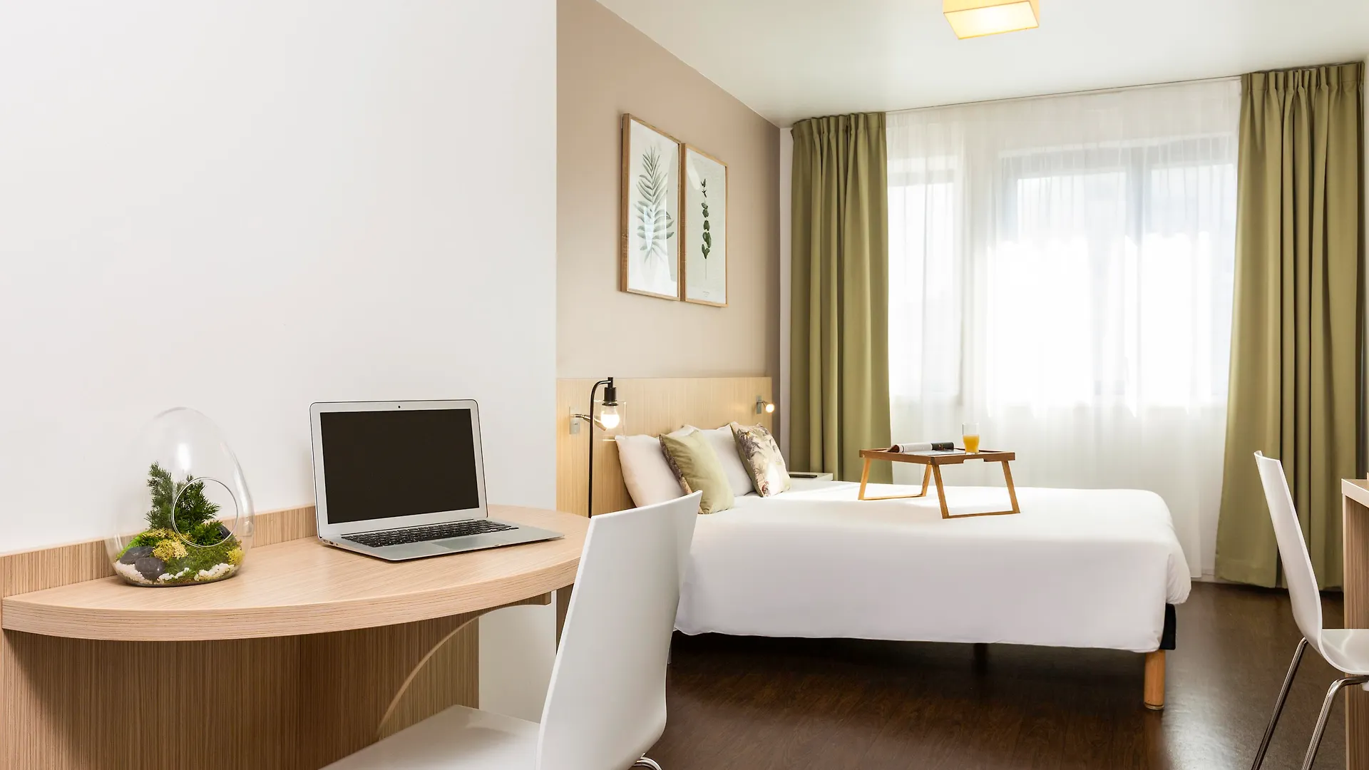 Aparthotel Adagio Access Paris Reuilly 3*,