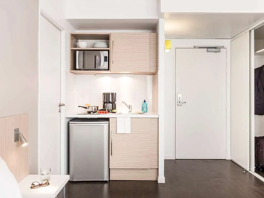 Aparthotel Adagio Access Paris Reuilly 3*,